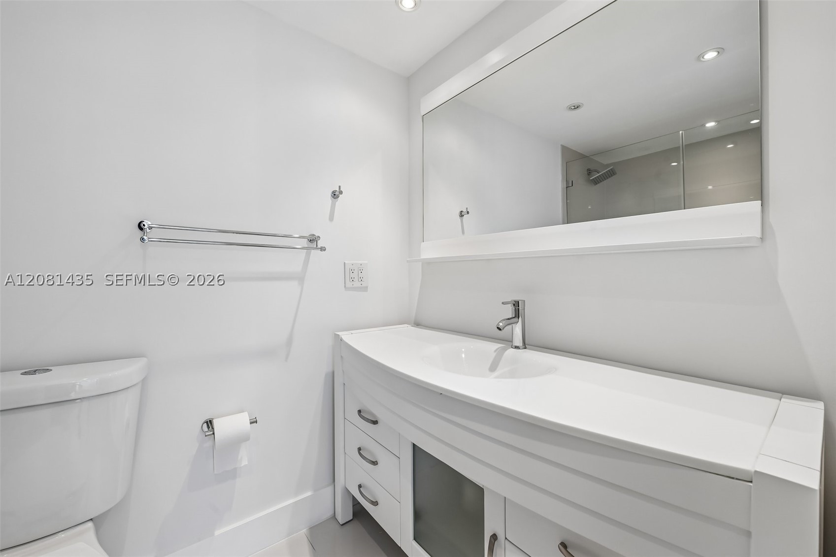 200 SE 15th Rd #9I, Miami FL 33129