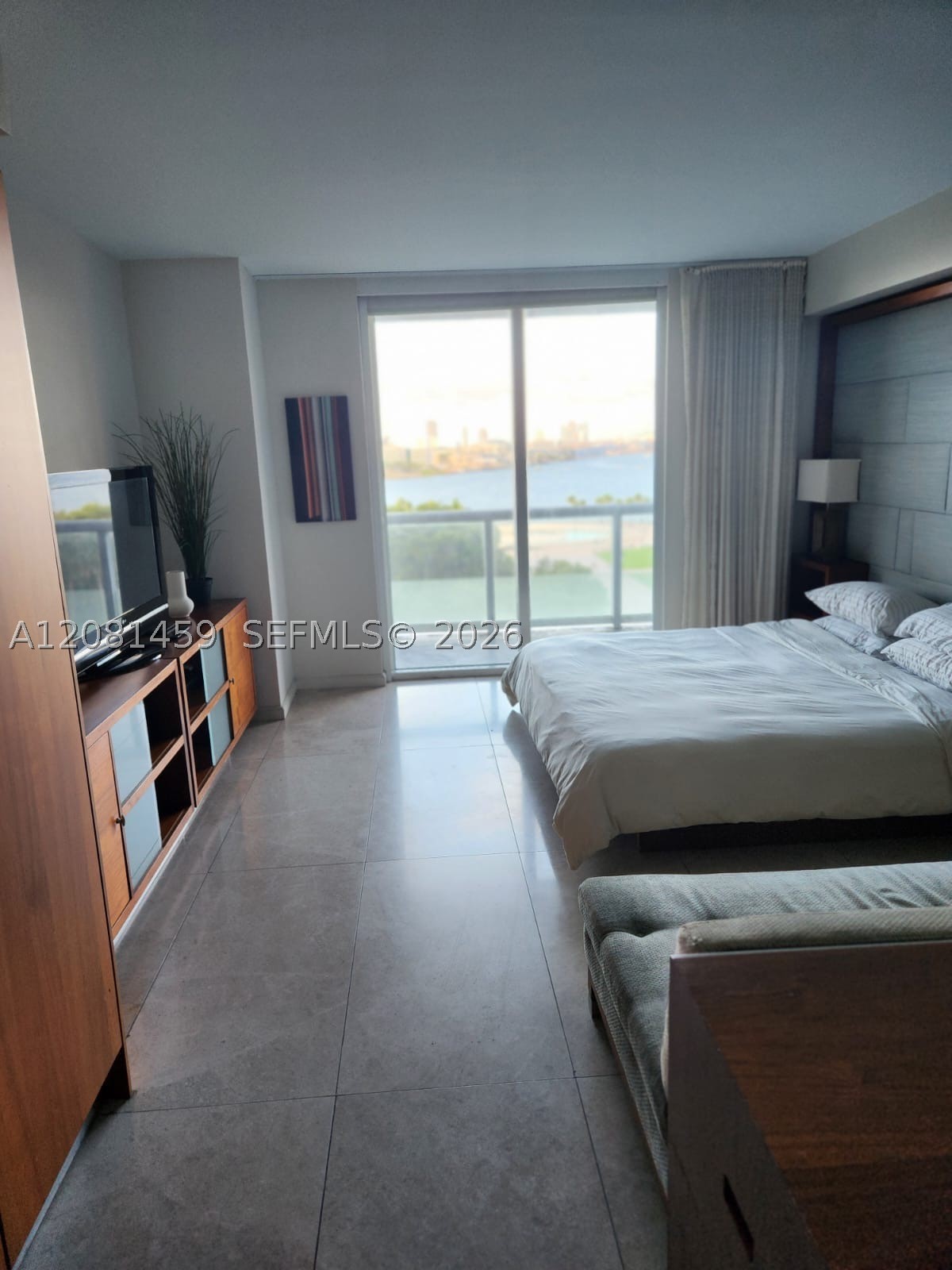 50 Biscayne Blvd #903, Miami FL 33132