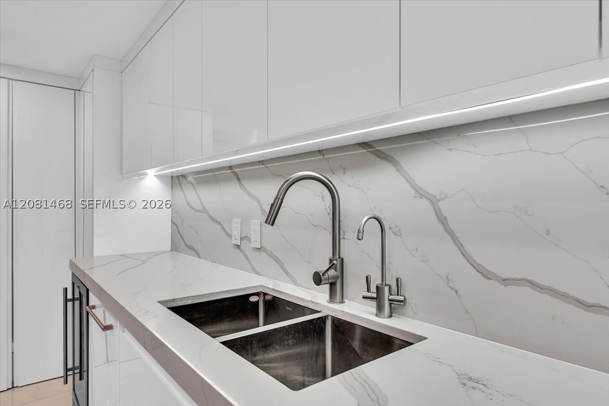 9801 Collins Ave #5U, Bal Harbour FL 33154