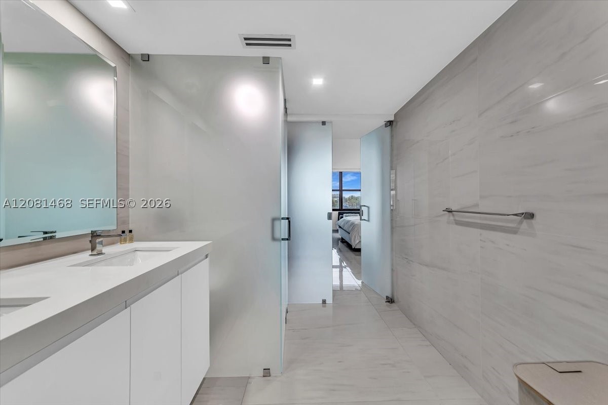 9801 Collins Ave #5U, Bal Harbour FL 33154