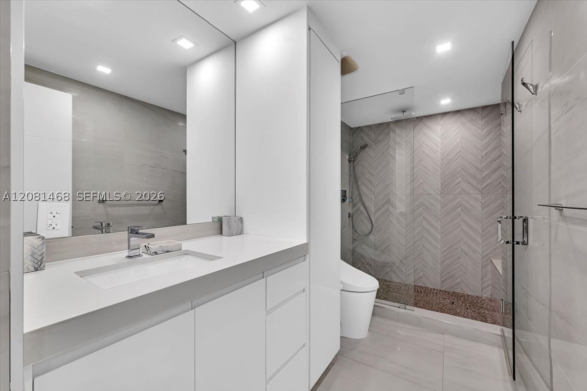 9801 Collins Ave #5U, Bal Harbour FL 33154