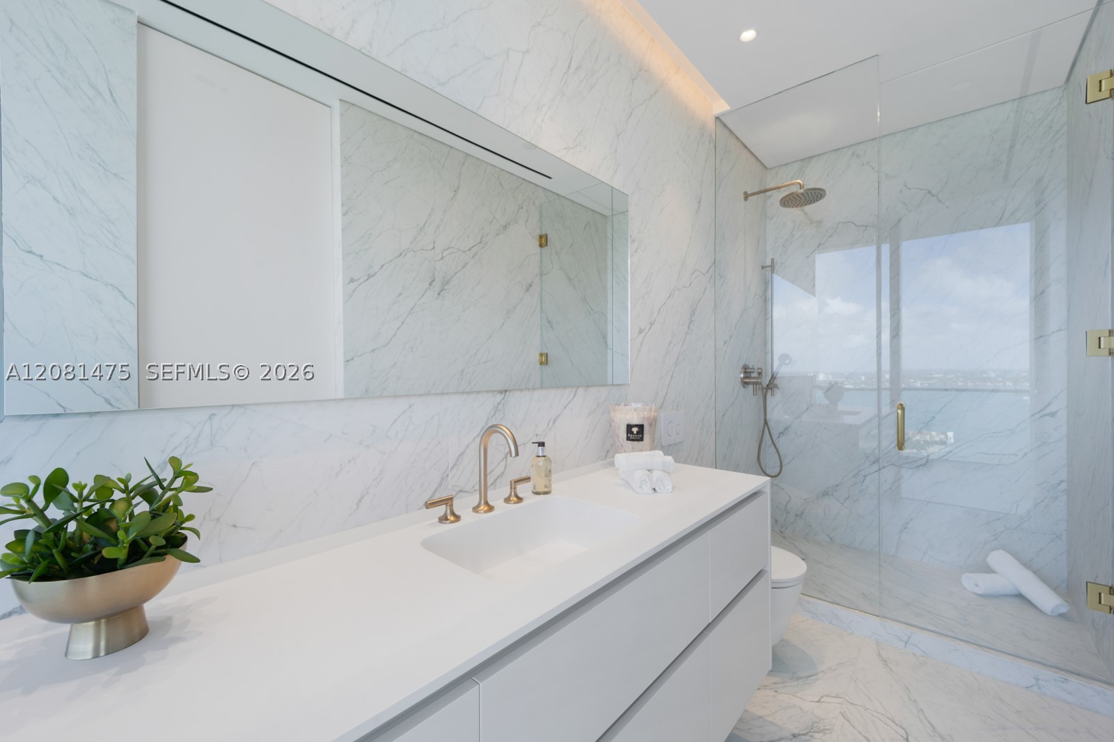 10203 Collins Ave #LPH 2701, Bal Harbour FL 33154