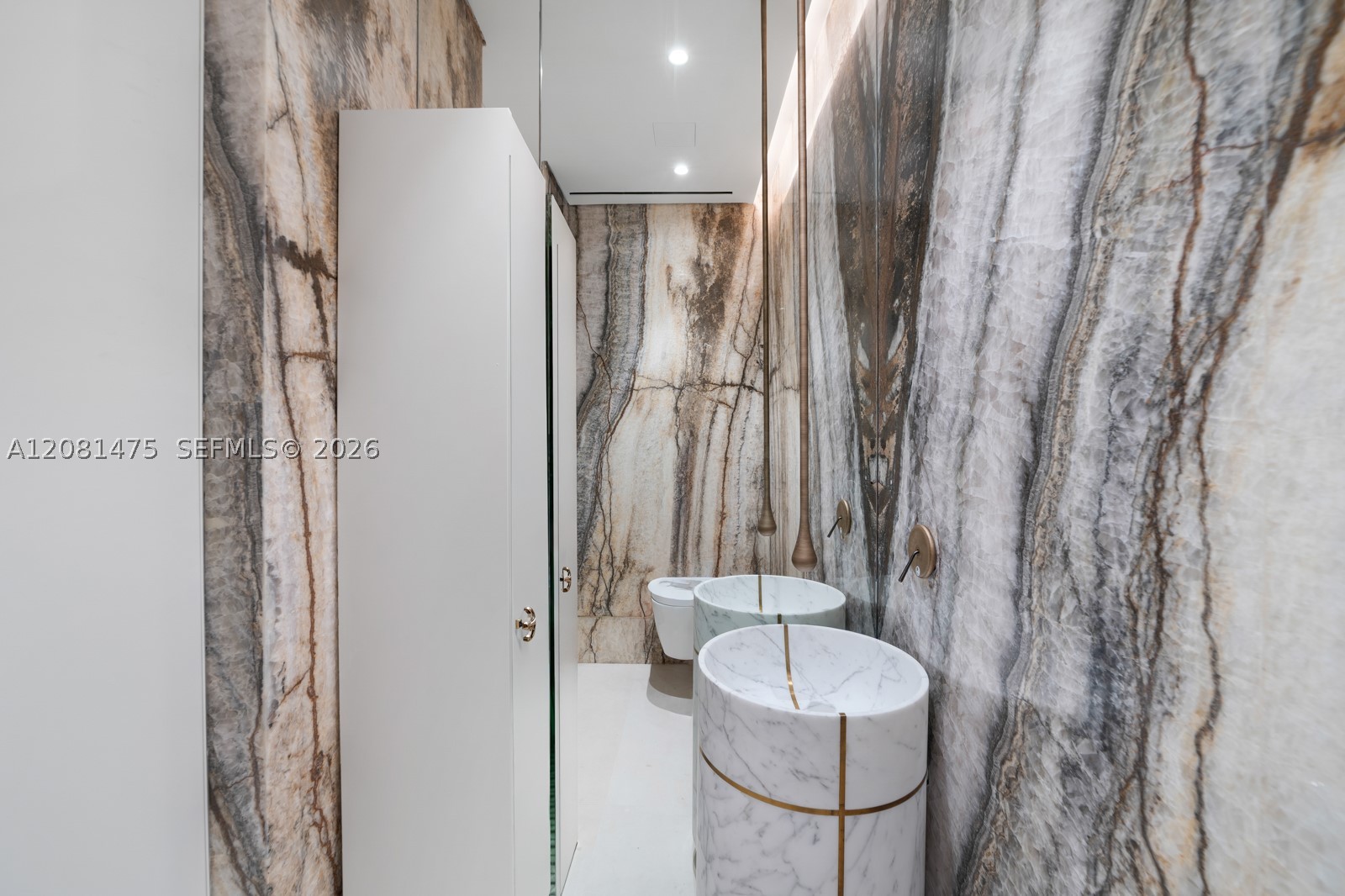 10203 Collins Ave #LPH 2701, Bal Harbour FL 33154
