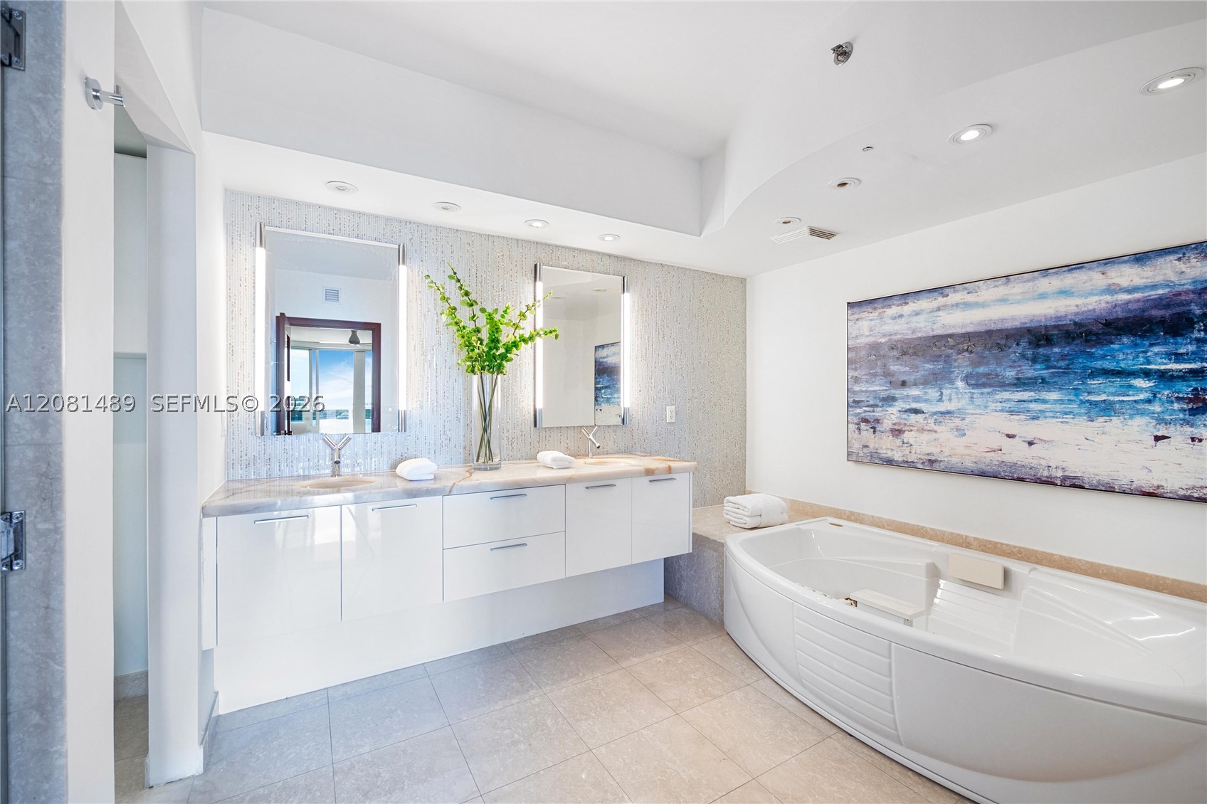 400 Alton Rd #1106, Miami Beach FL 33139