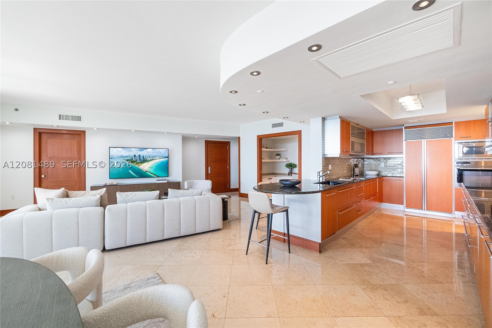 400 Alton Rd #1106, Miami Beach FL 33139