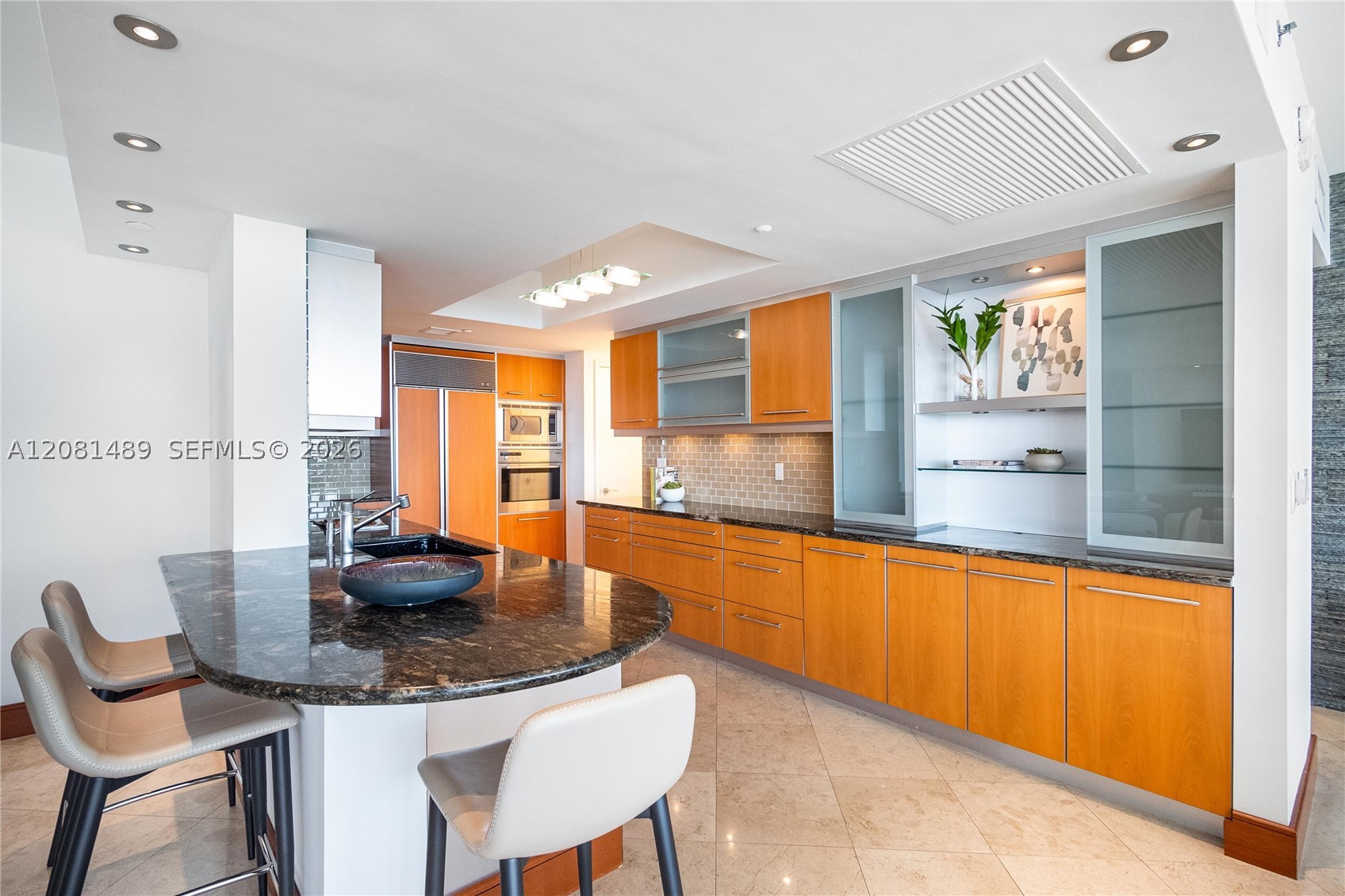 400 Alton Rd #1106, Miami Beach FL 33139