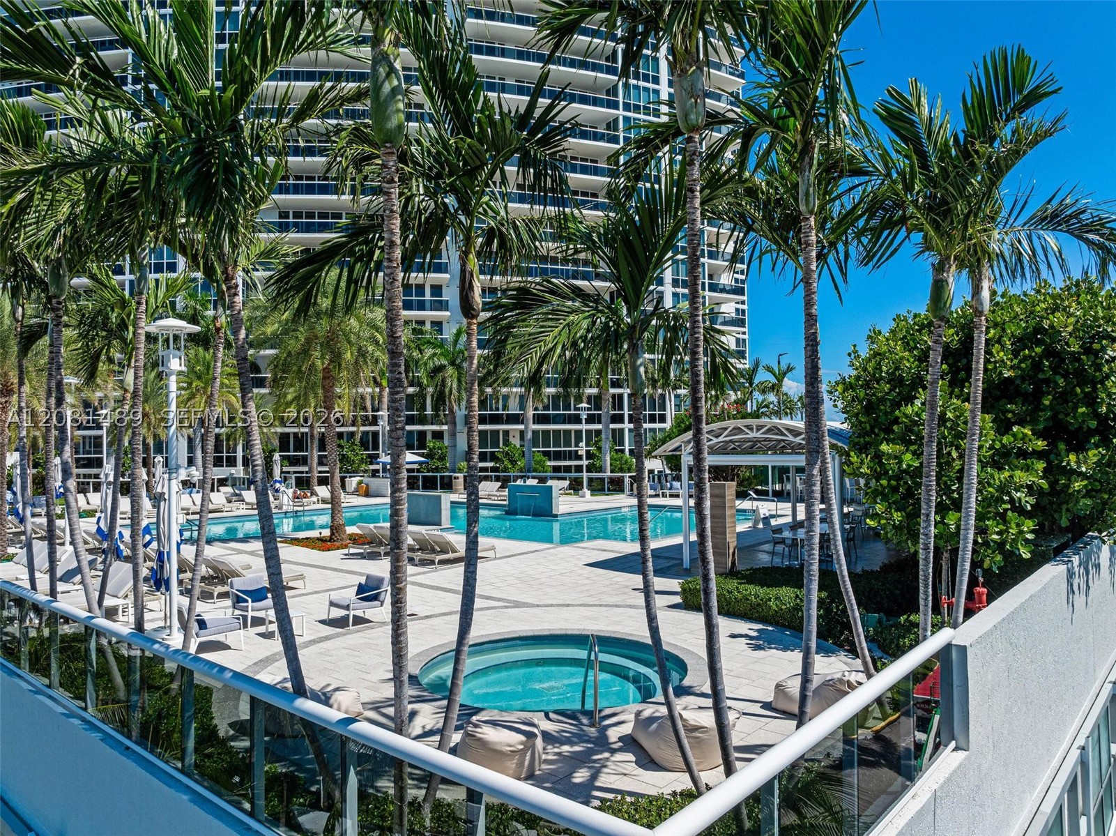 400 Alton Rd #1106, Miami Beach FL 33139