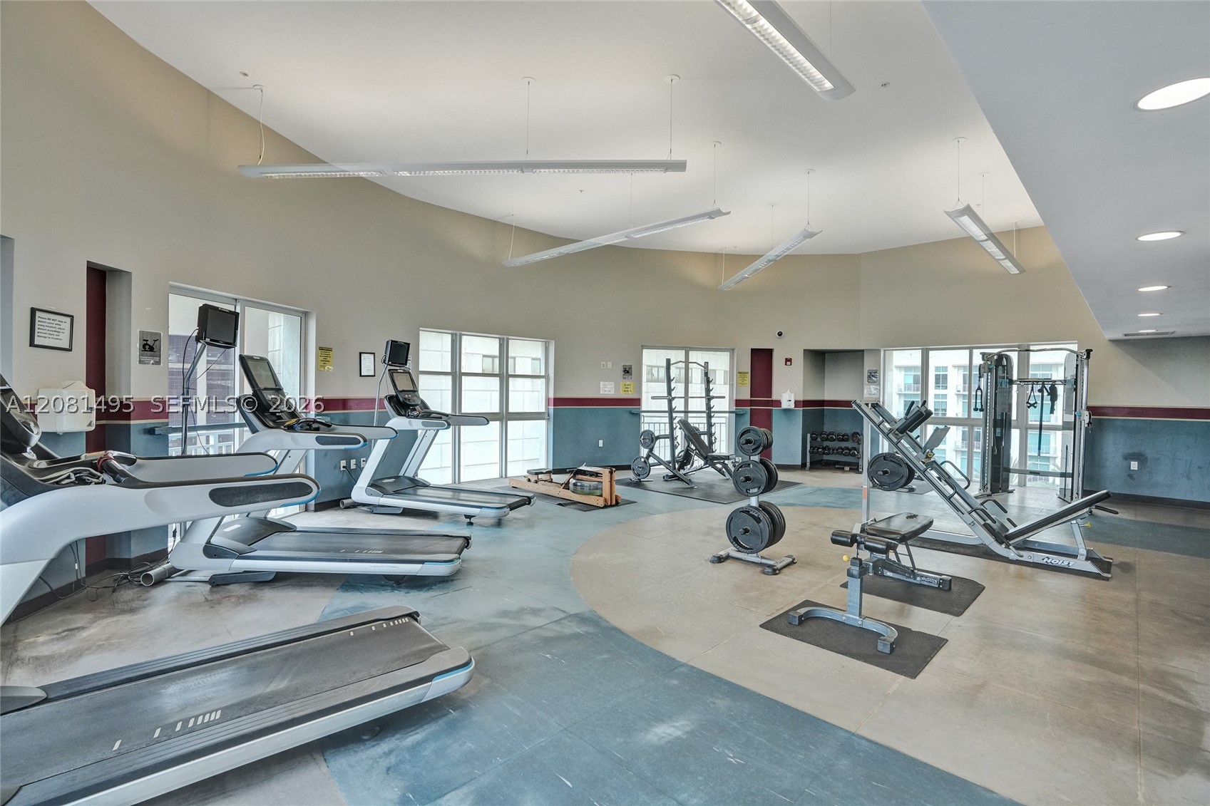 7275 SW 90th St #C410, Miami FL 33156