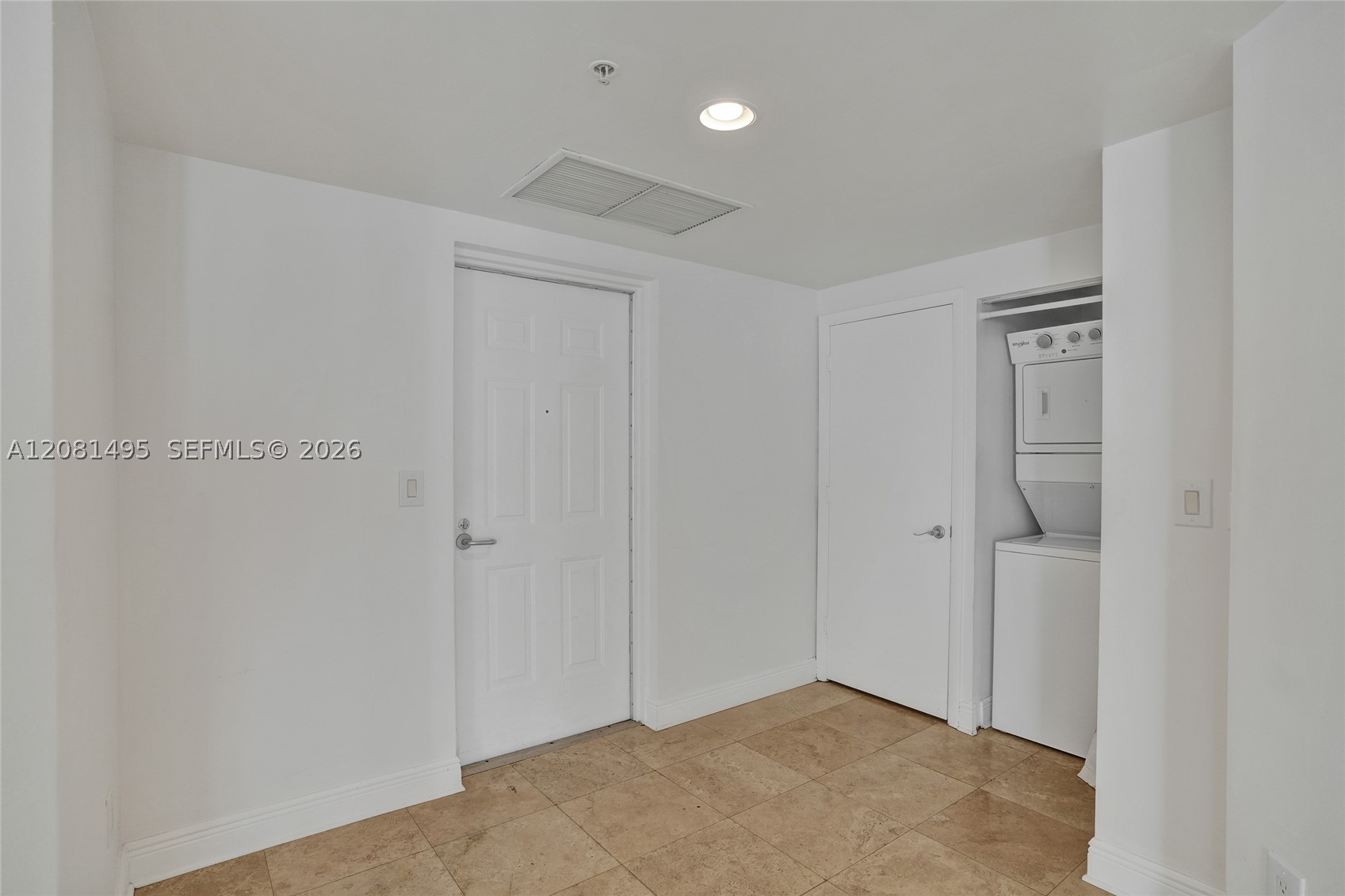 7275 SW 90th St #C410, Miami FL 33156