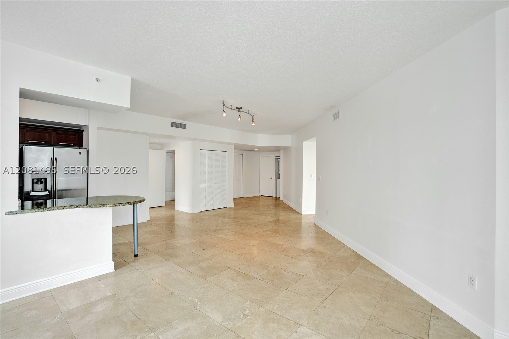 7275 SW 90th St #C410, Miami FL 33156