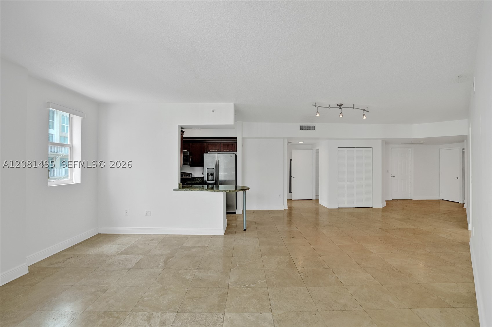 7275 SW 90th St #C410, Miami FL 33156