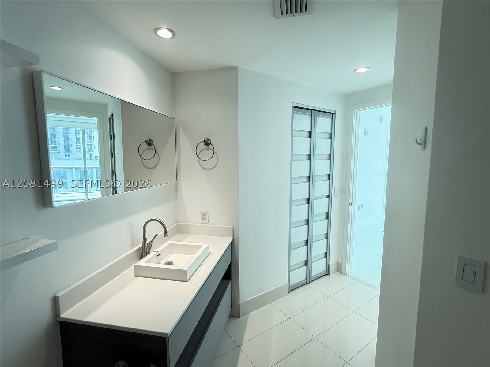 1100 S Miami Ave #1210, Miami FL 33130