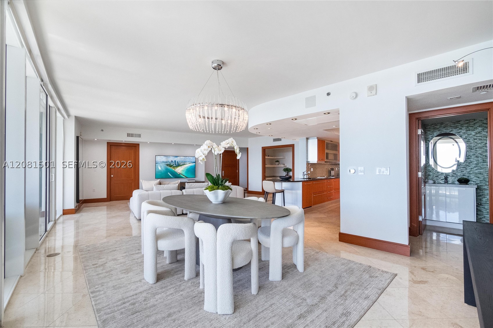 400 Alton Rd #1106, Miami Beach FL 33139