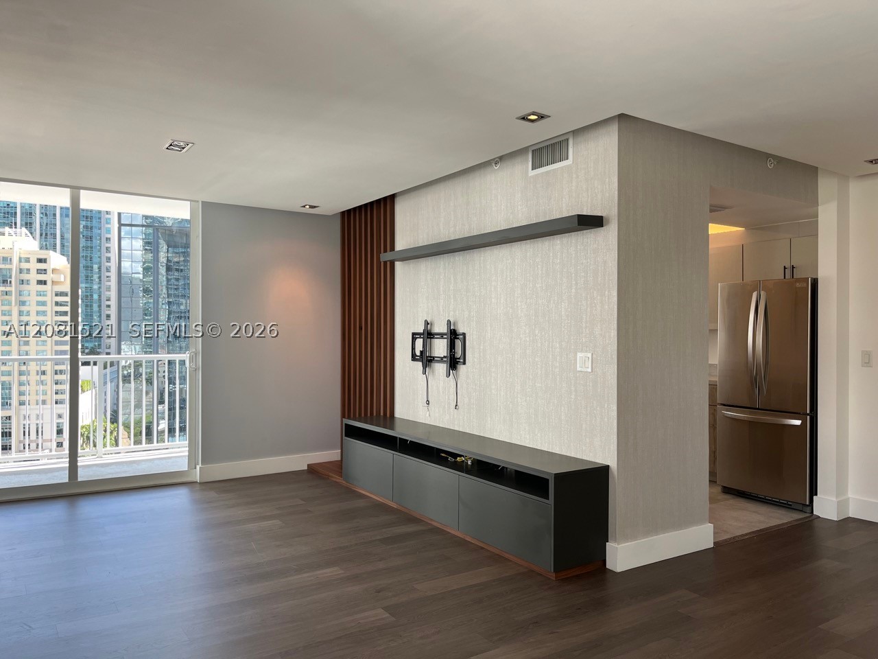 1250 S Miami Ave #1414, Miami FL 33130