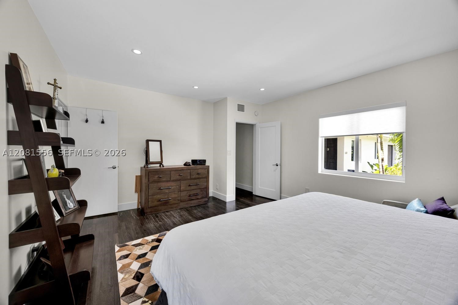 6610 Santona St, Coral Gables FL 33146