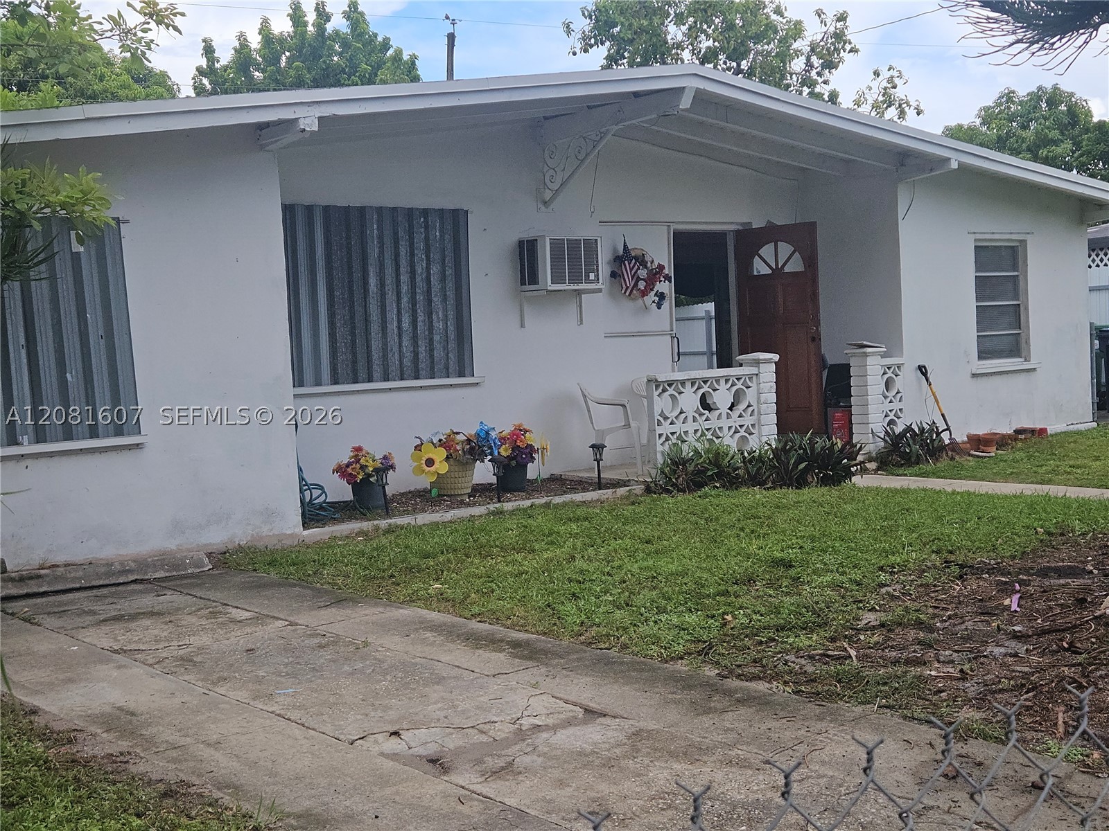 11345 SW 44th St, Miami FL 33165