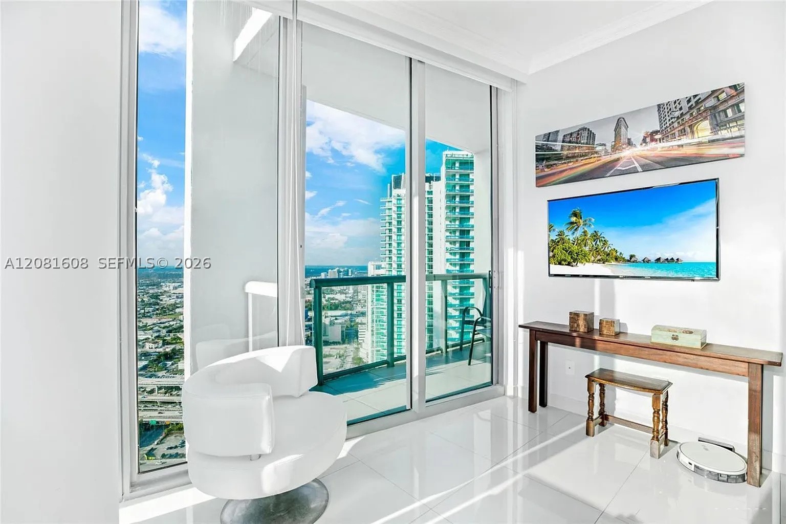 888 Biscayne Blvd #5301, Miami FL 33132