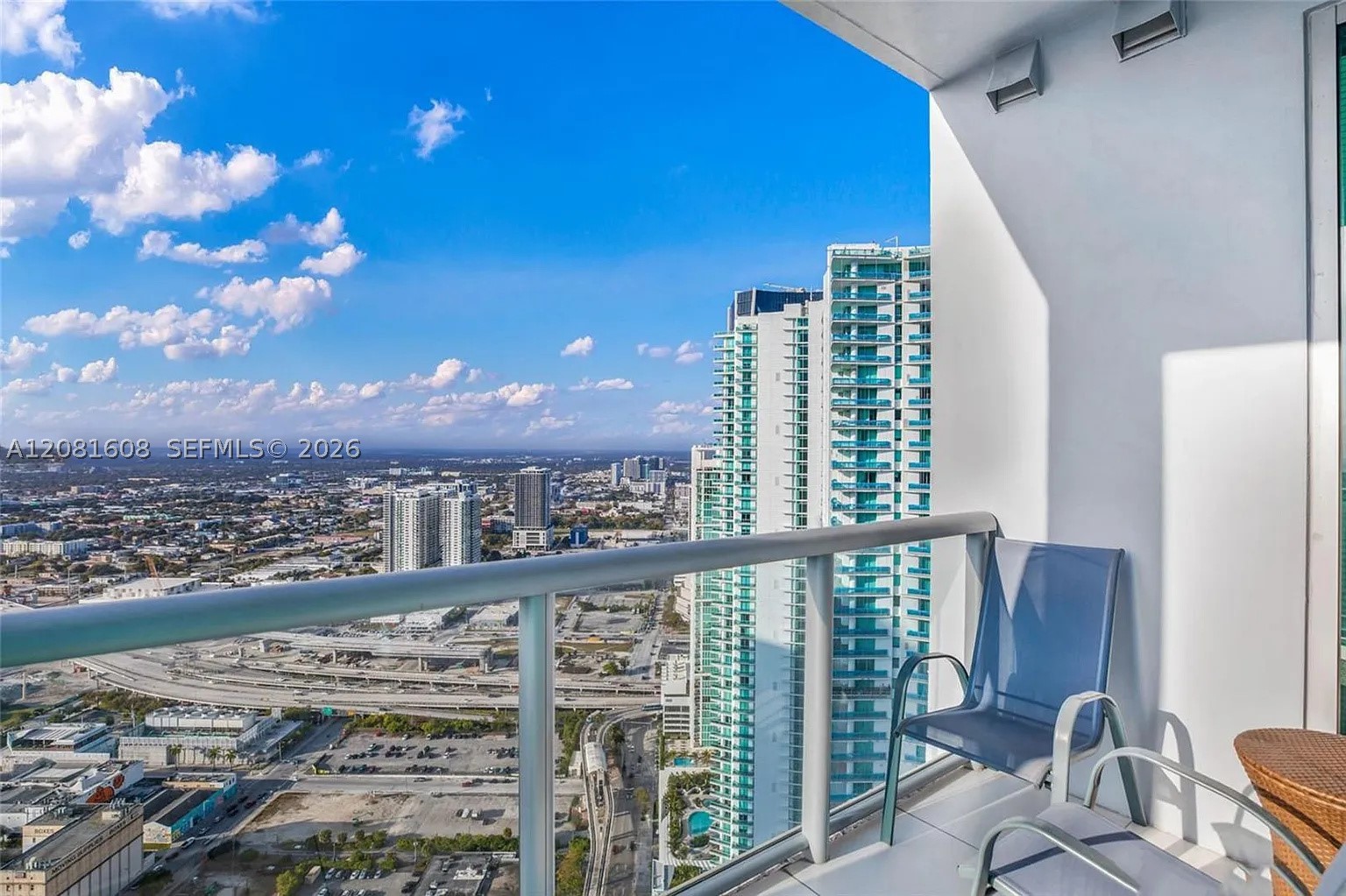 888 Biscayne Blvd #5301, Miami FL 33132