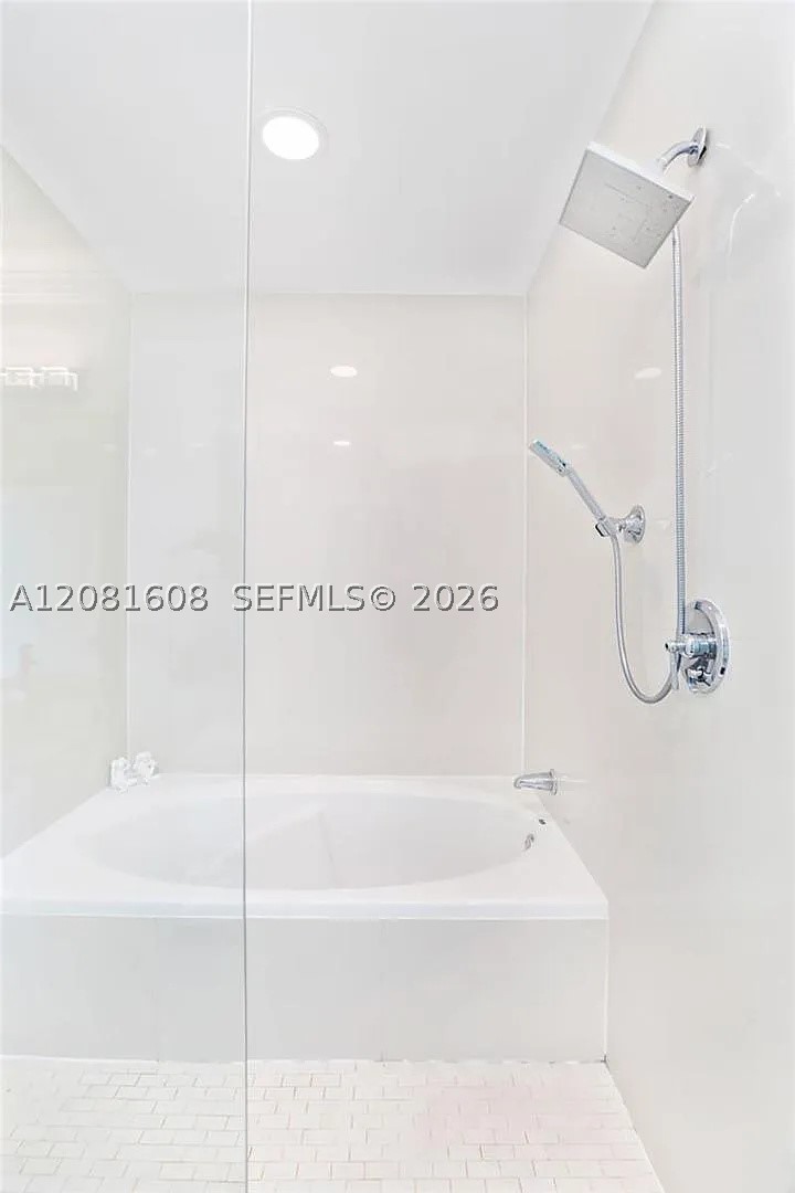 888 Biscayne Blvd #5301, Miami FL 33132
