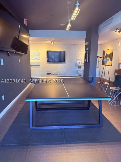 2100 Park Ave #101, Miami Beach FL 33139