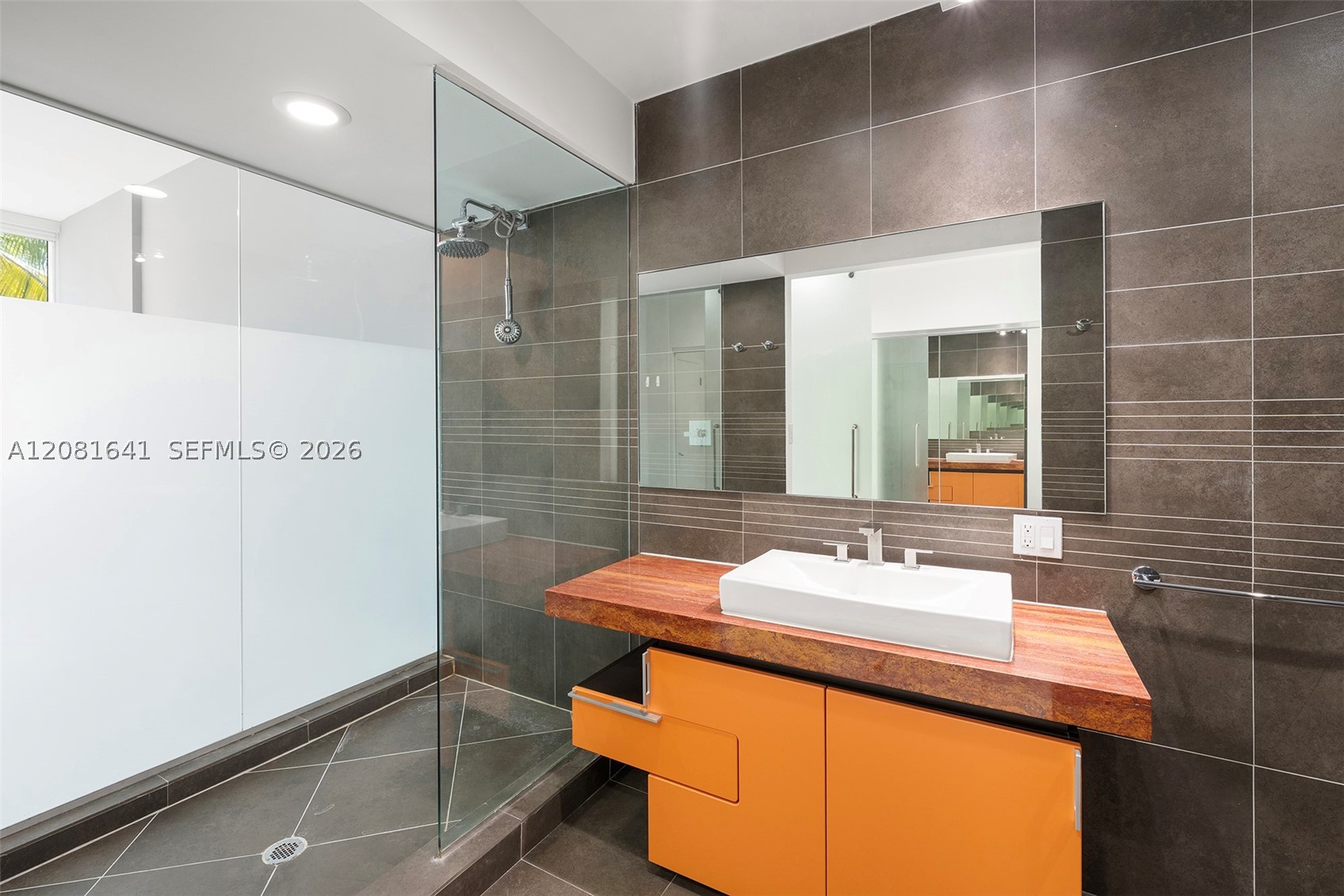 2100 Park Ave #101, Miami Beach FL 33139