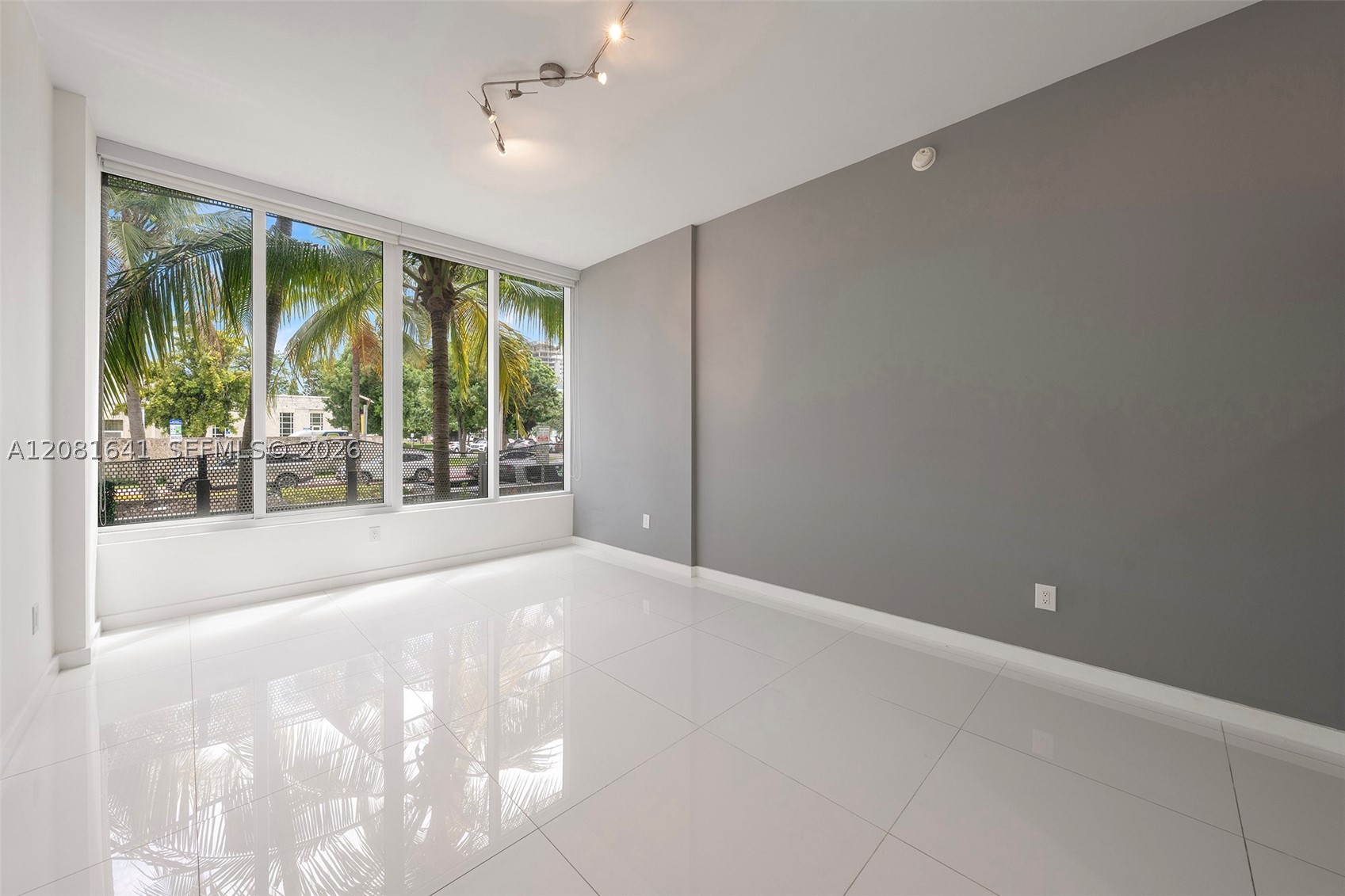 2100 Park Ave #101, Miami Beach FL 33139