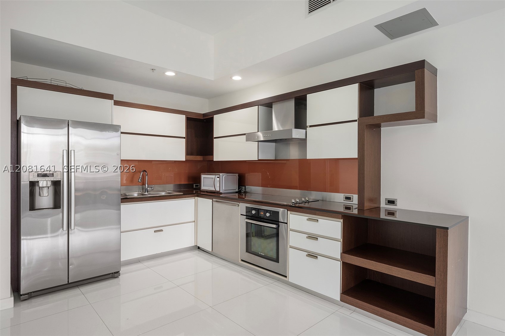 2100 Park Ave #101, Miami Beach FL 33139