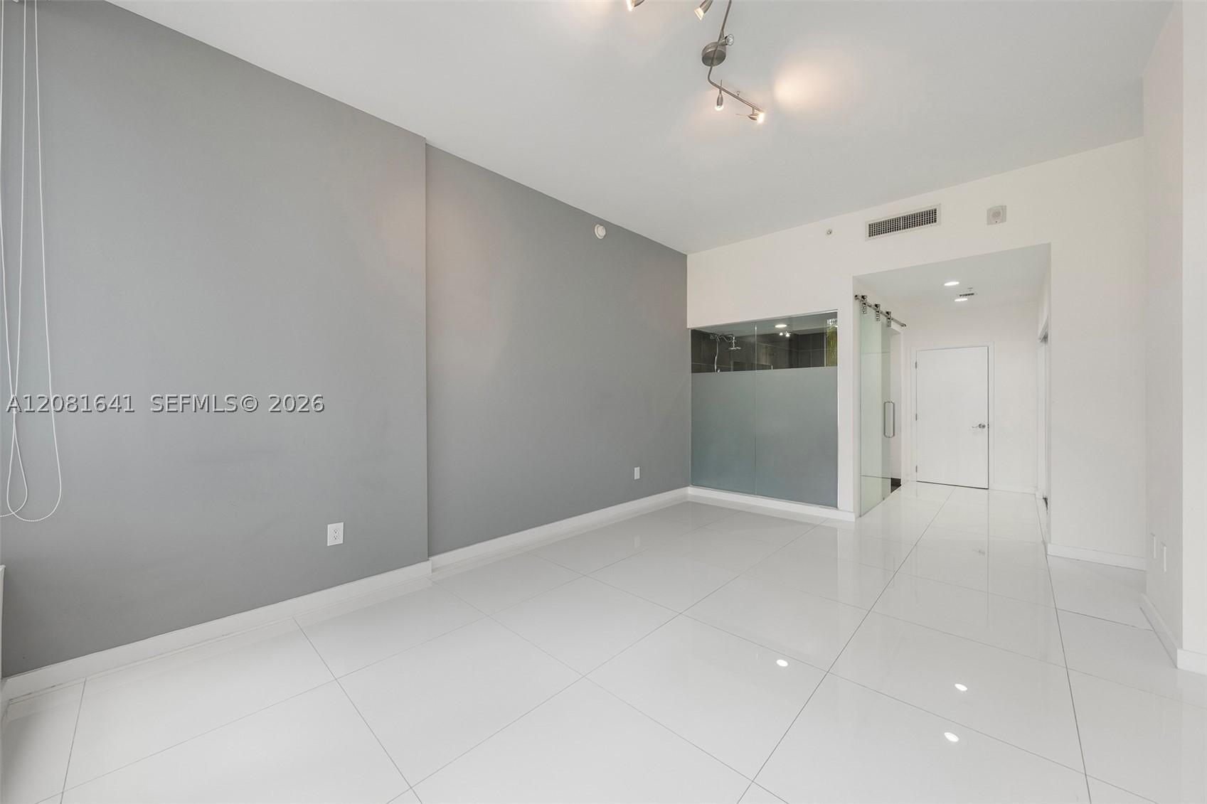 2100 Park Ave #101, Miami Beach FL 33139