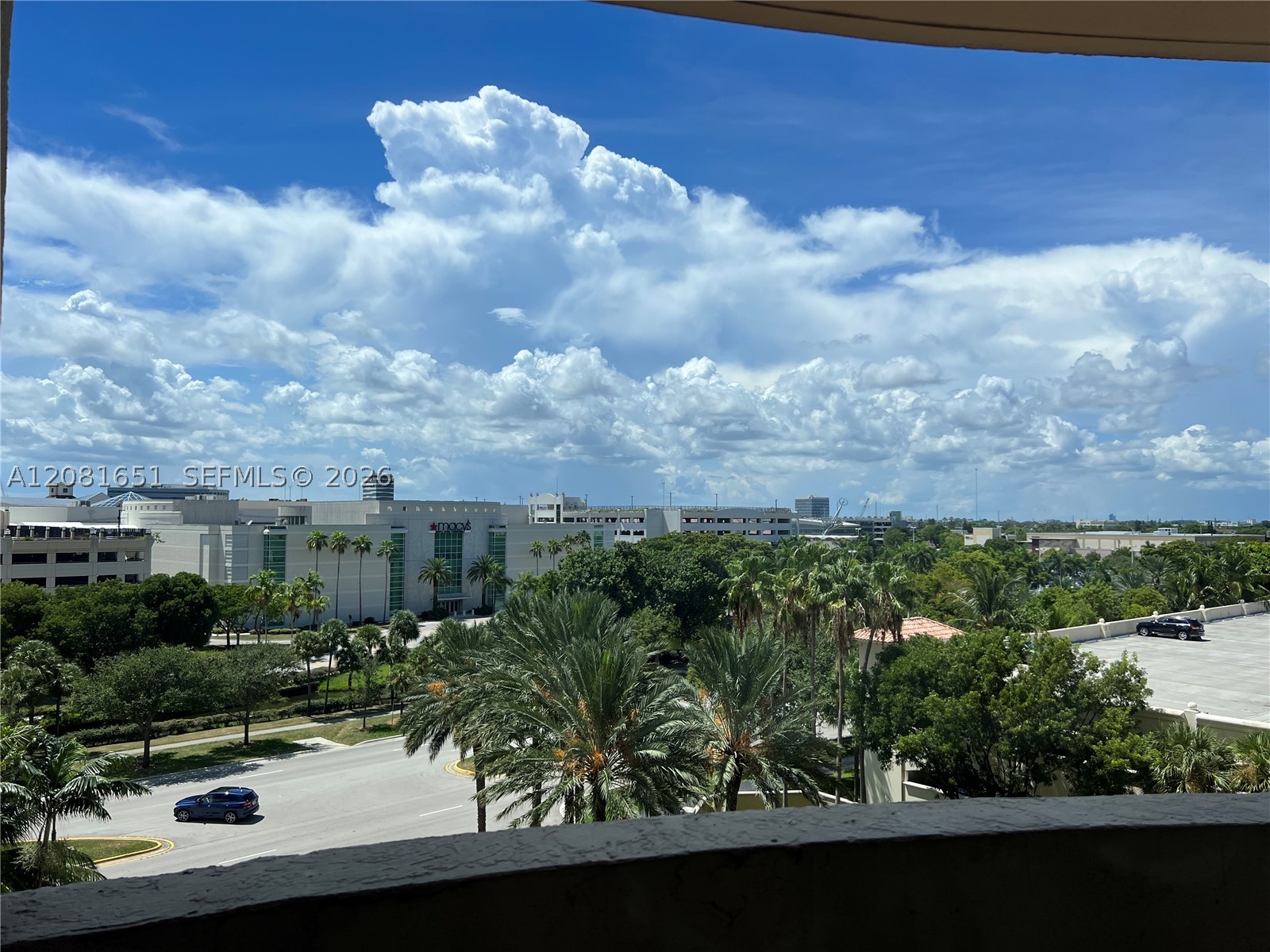 19501 W Country Club Dr #611, Aventura FL 33180