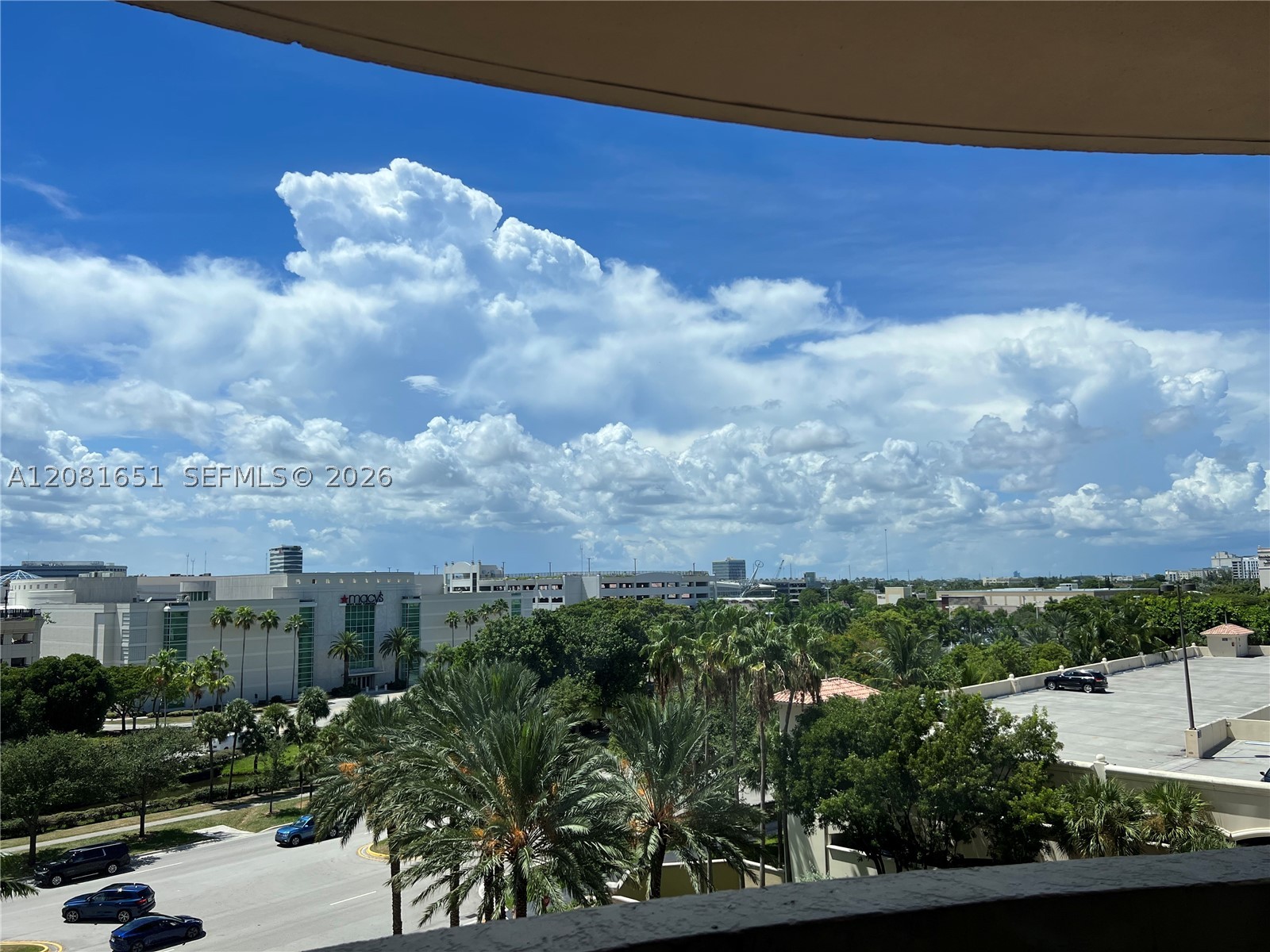 19501 W Country Club Dr #611, Aventura FL 33180