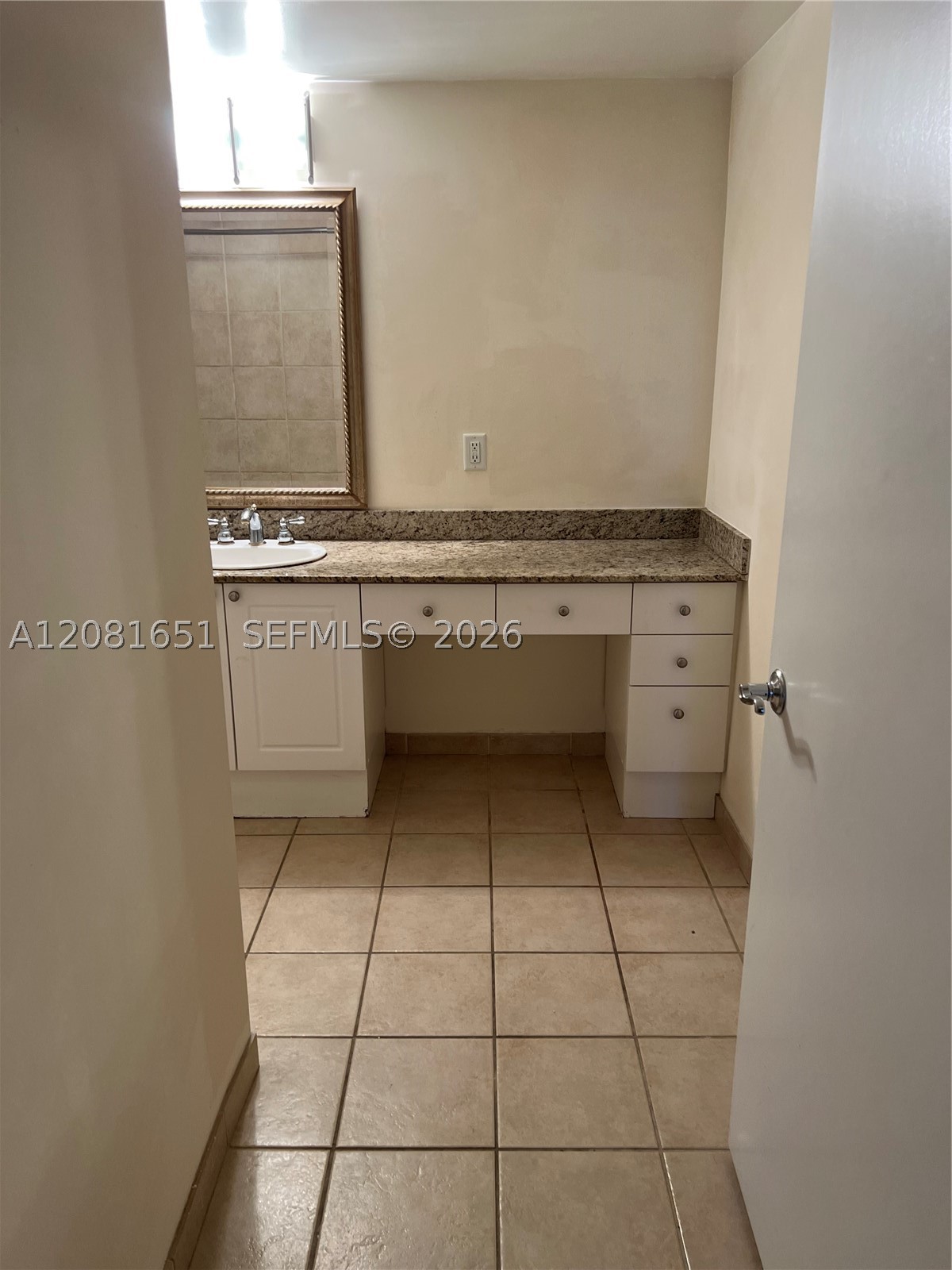 19501 W Country Club Dr #611, Aventura FL 33180