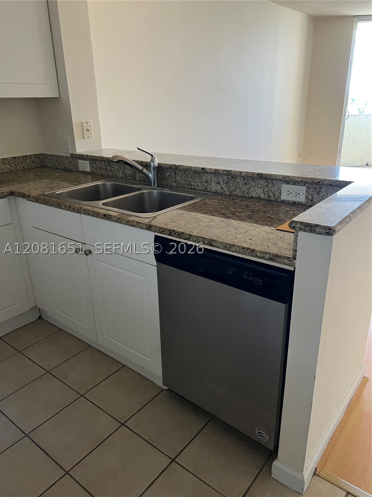 19501 W Country Club Dr #611, Aventura FL 33180