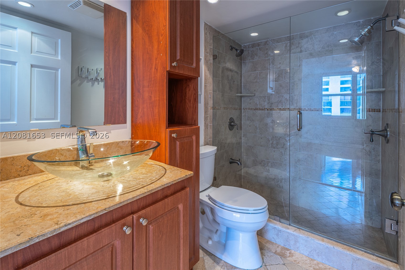 770 Claughton Island Dr #1603, Miami FL 33131