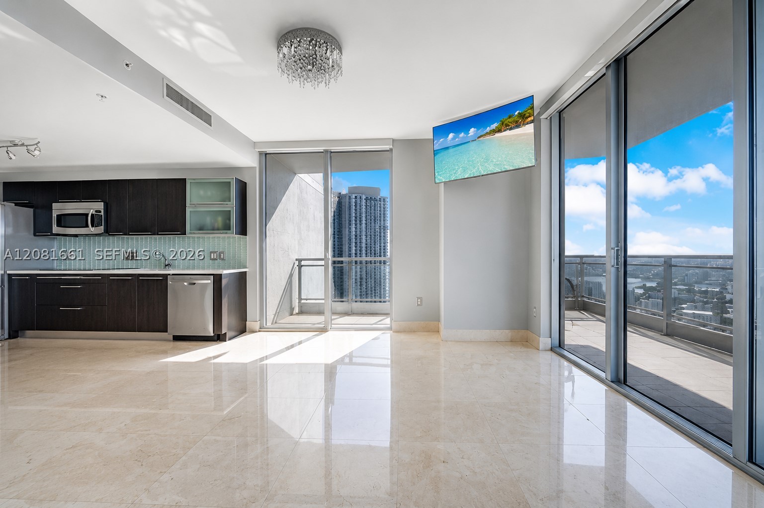 90 SW 3rd St #3110, Miami FL 33130