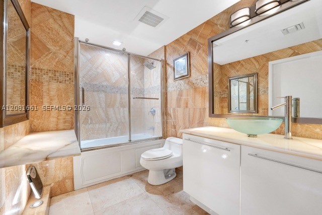 90 SW 3rd St #3110, Miami FL 33130