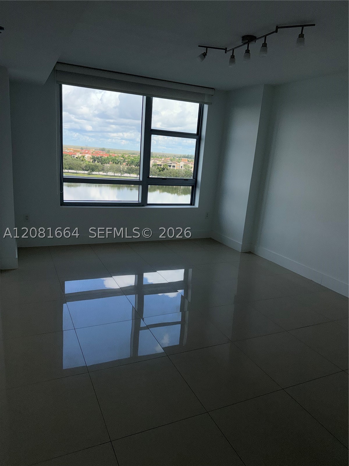2681 N Flamingo Rd #1004S, Sunrise FL 33323