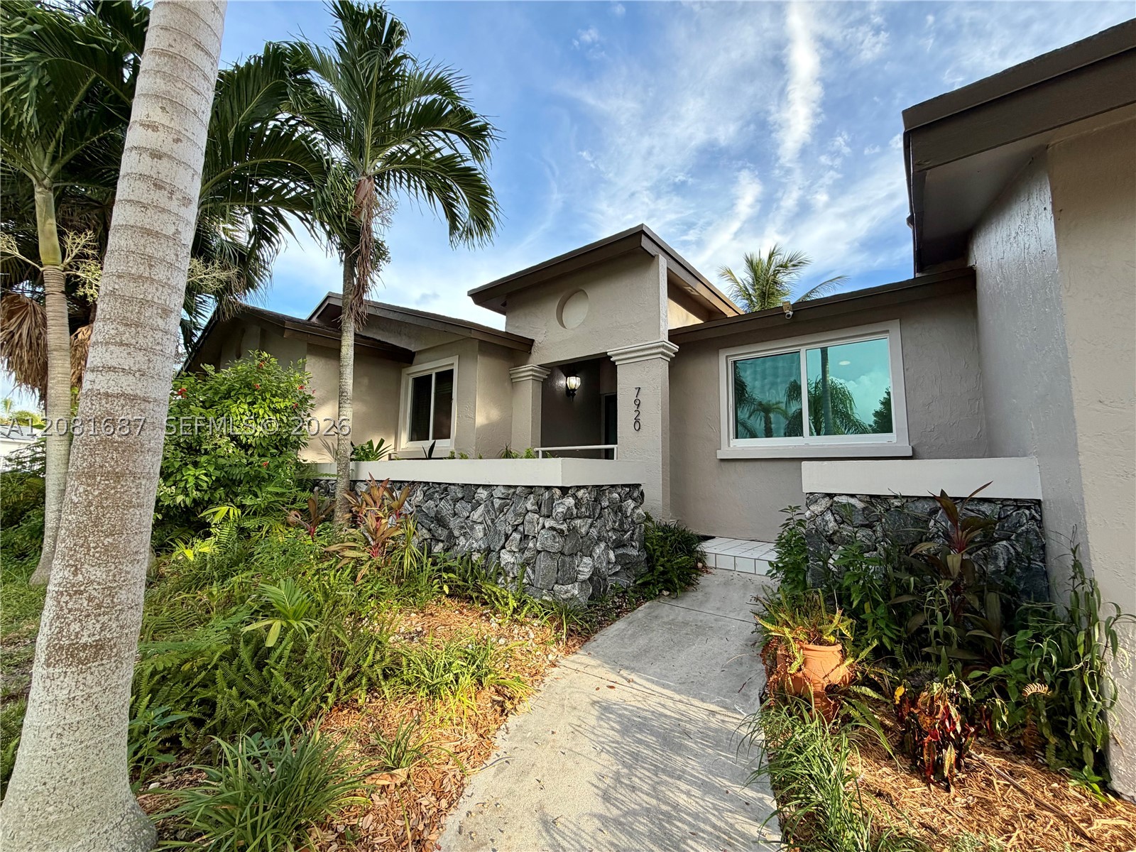 7920 SW 204th St, Cutler Bay FL 33189
