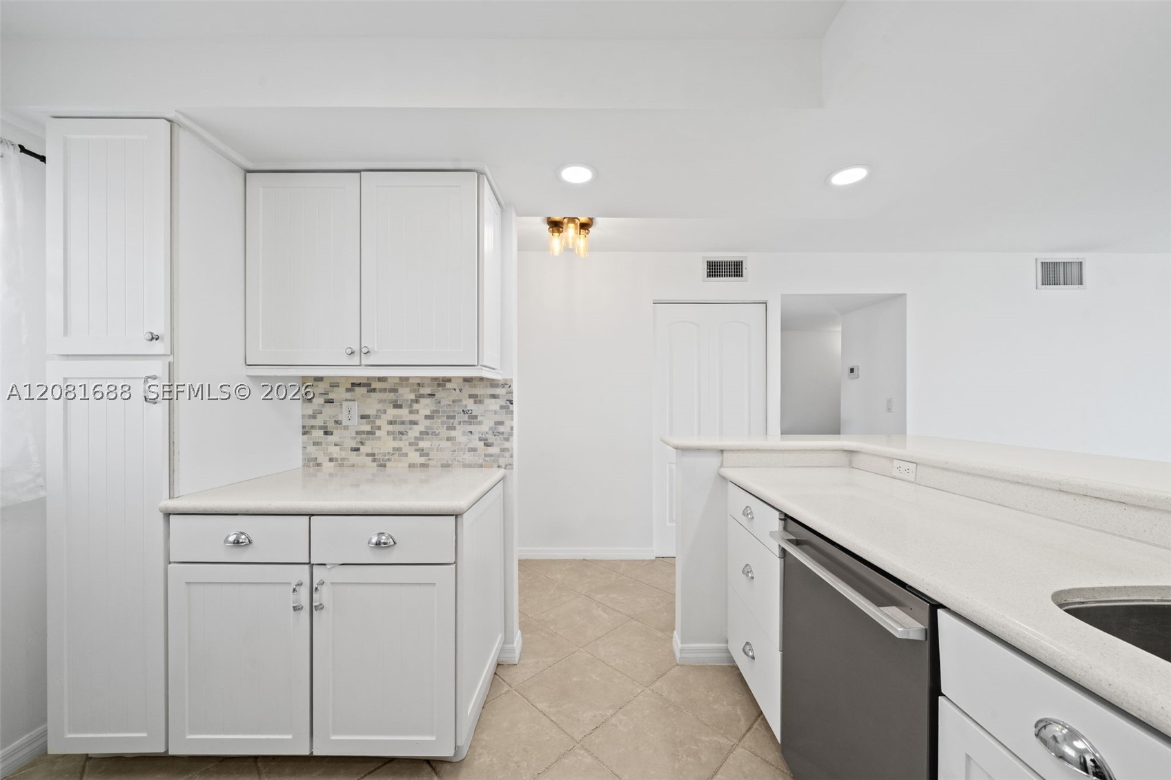 4000 NE 169th St #607, North Miami Beach FL 33160