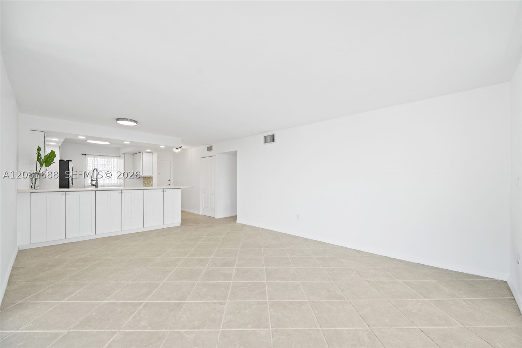 4000 NE 169th St #607, North Miami Beach FL 33160