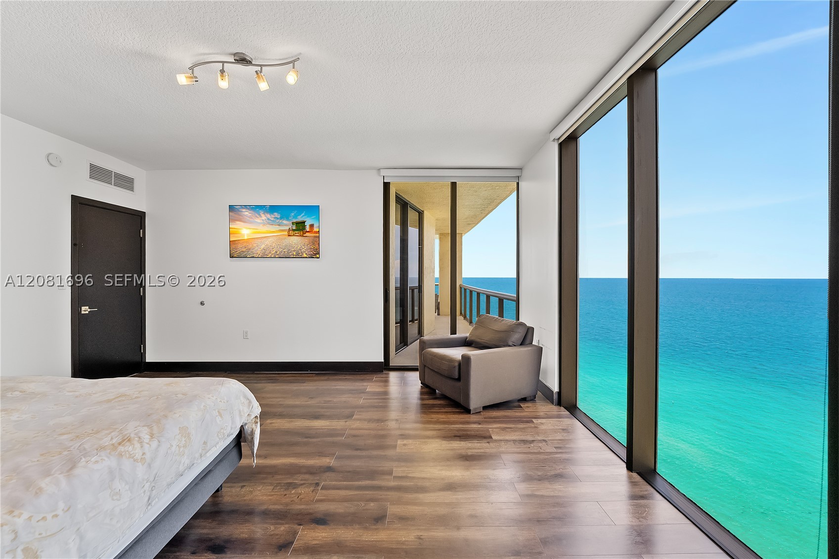 16275 Collins Ave #2101, Sunny Isles Beach FL 33160