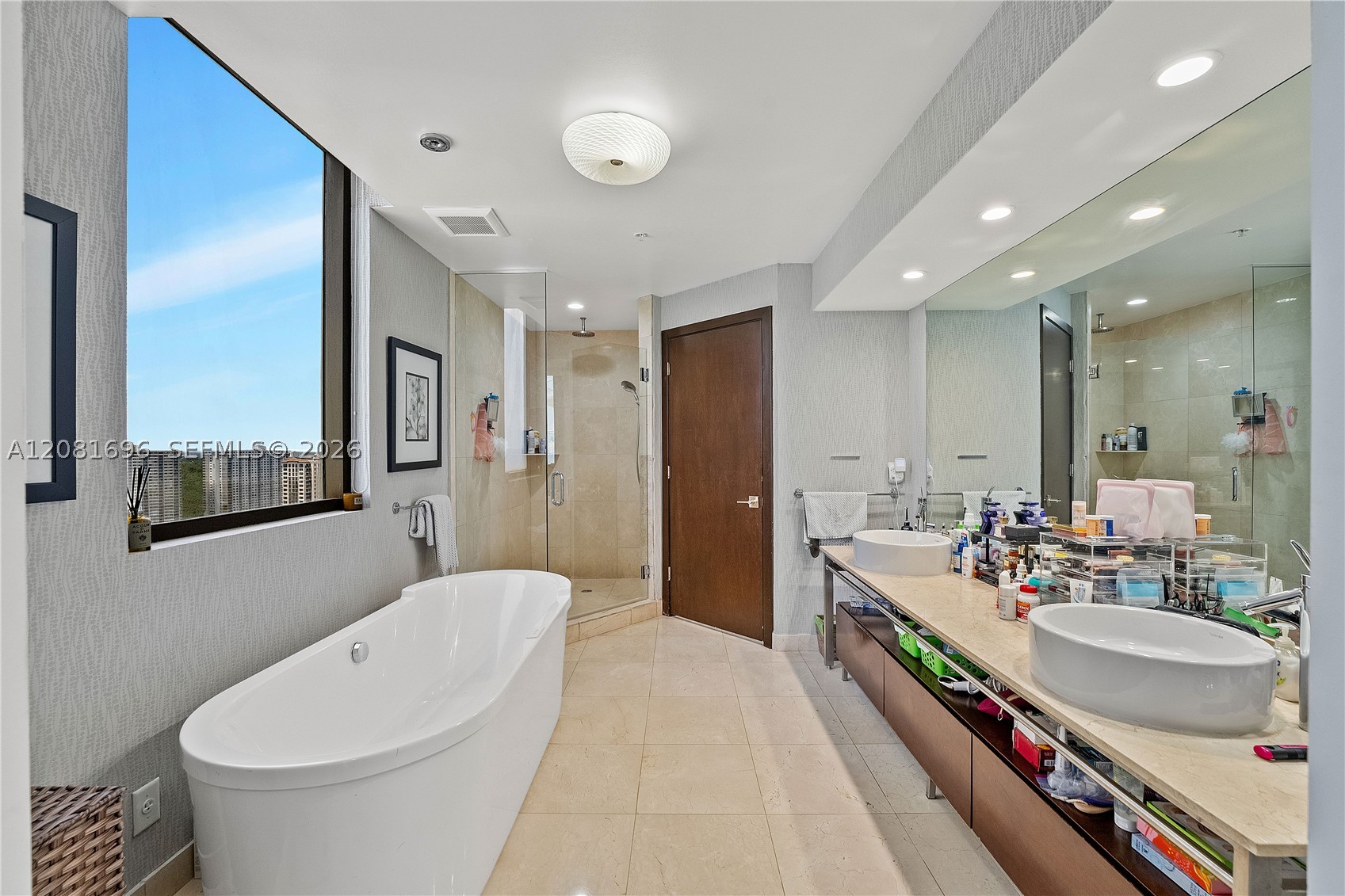 16275 Collins Ave #2101, Sunny Isles Beach FL 33160