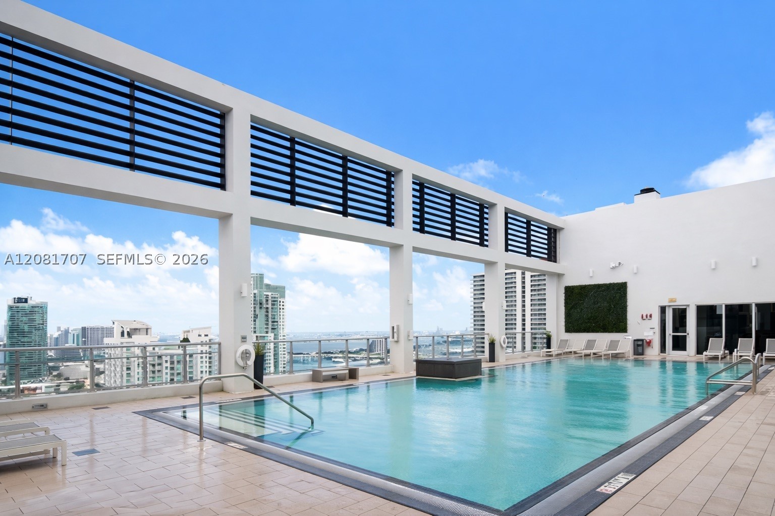 151 SE 1st St #3001, Miami FL 33131