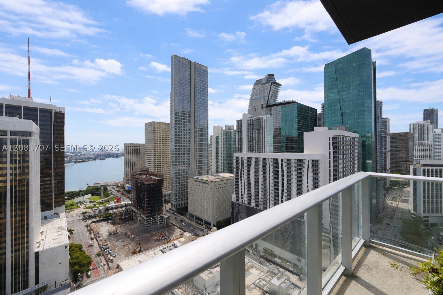 151 SE 1st St #3001, Miami FL 33131