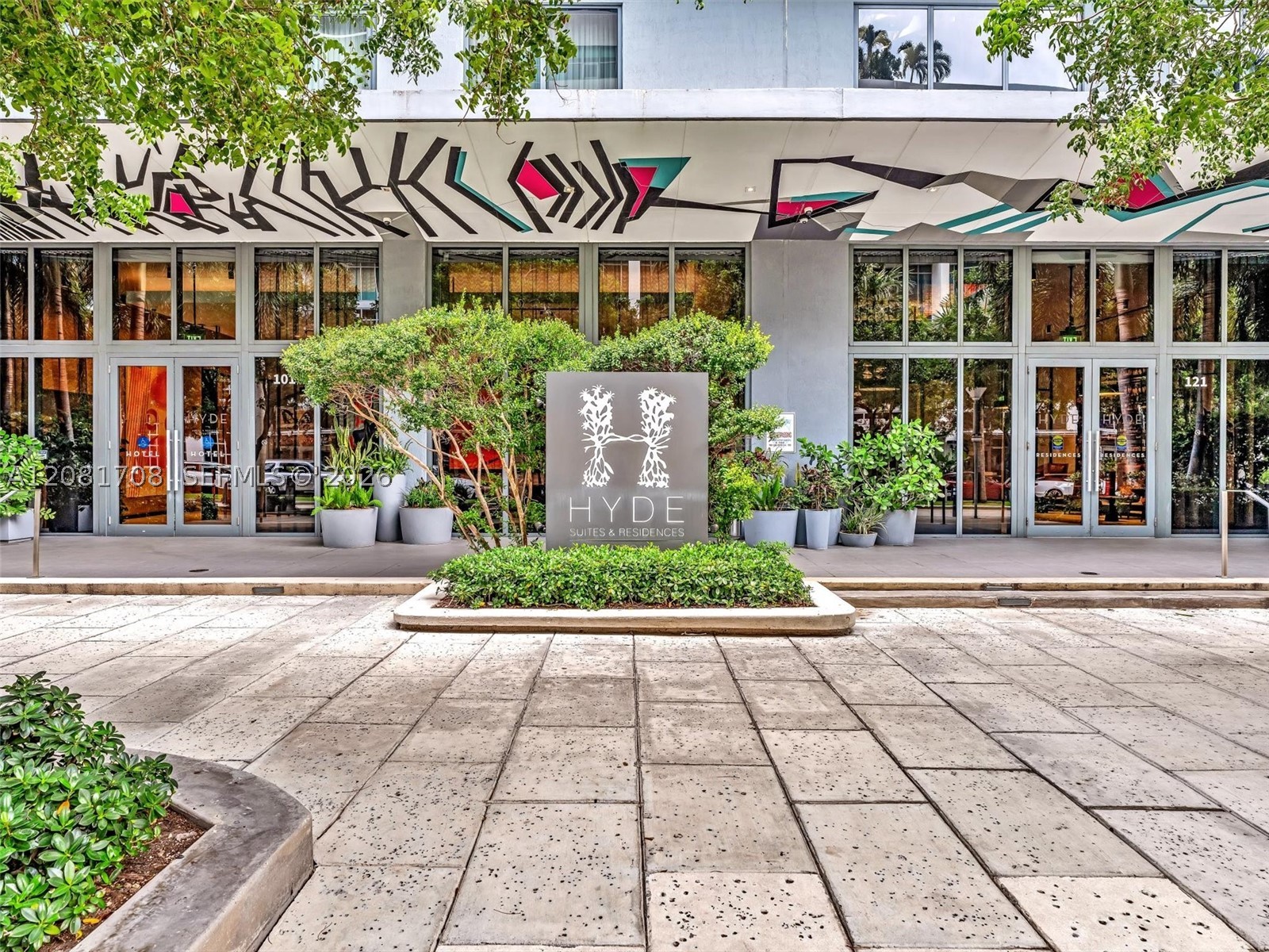 121 NE 34th St #1602, Miami FL 33137