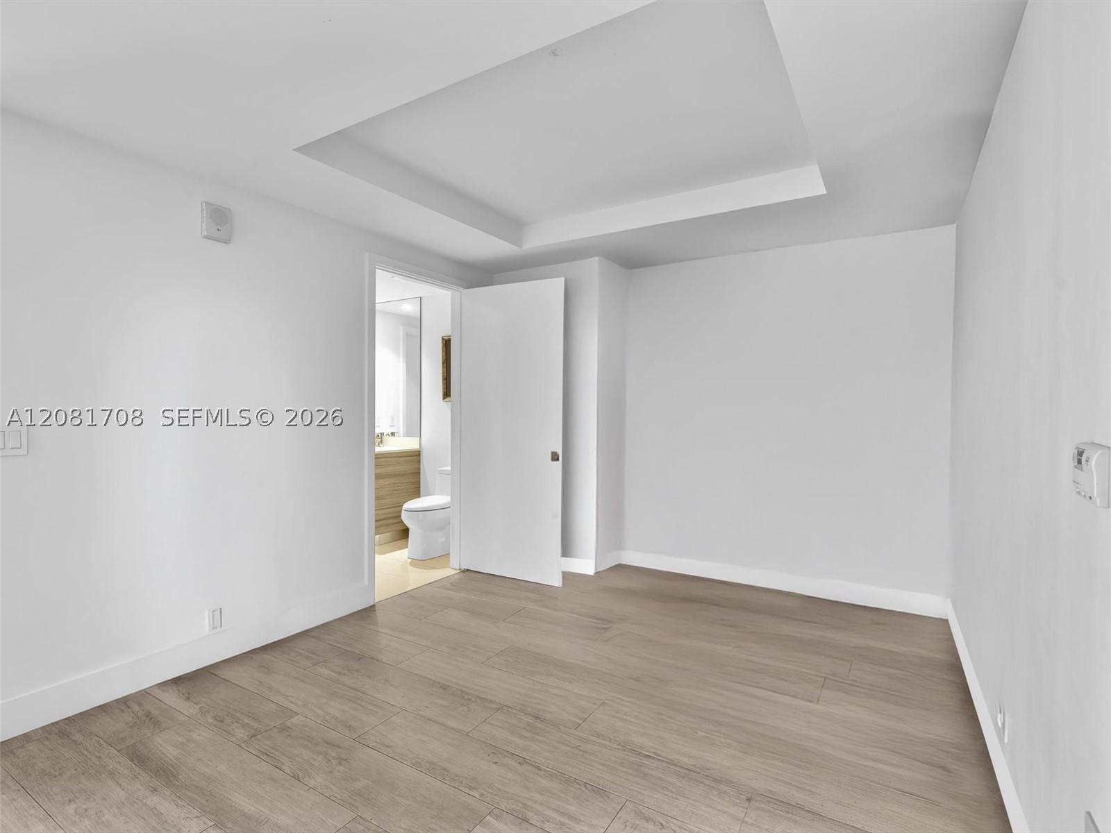 121 NE 34th St #1602, Miami FL 33137