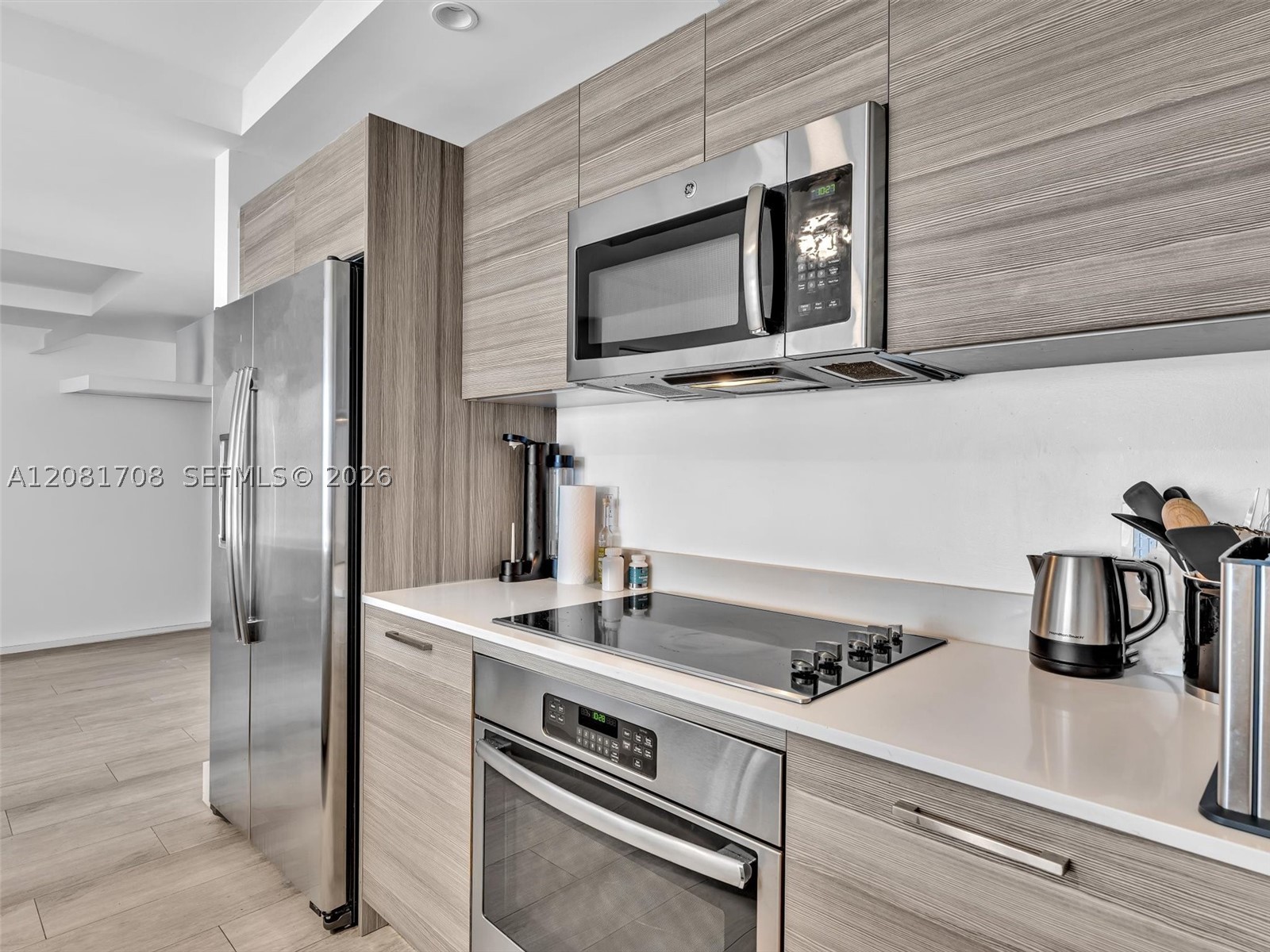 121 NE 34th St #1602, Miami FL 33137