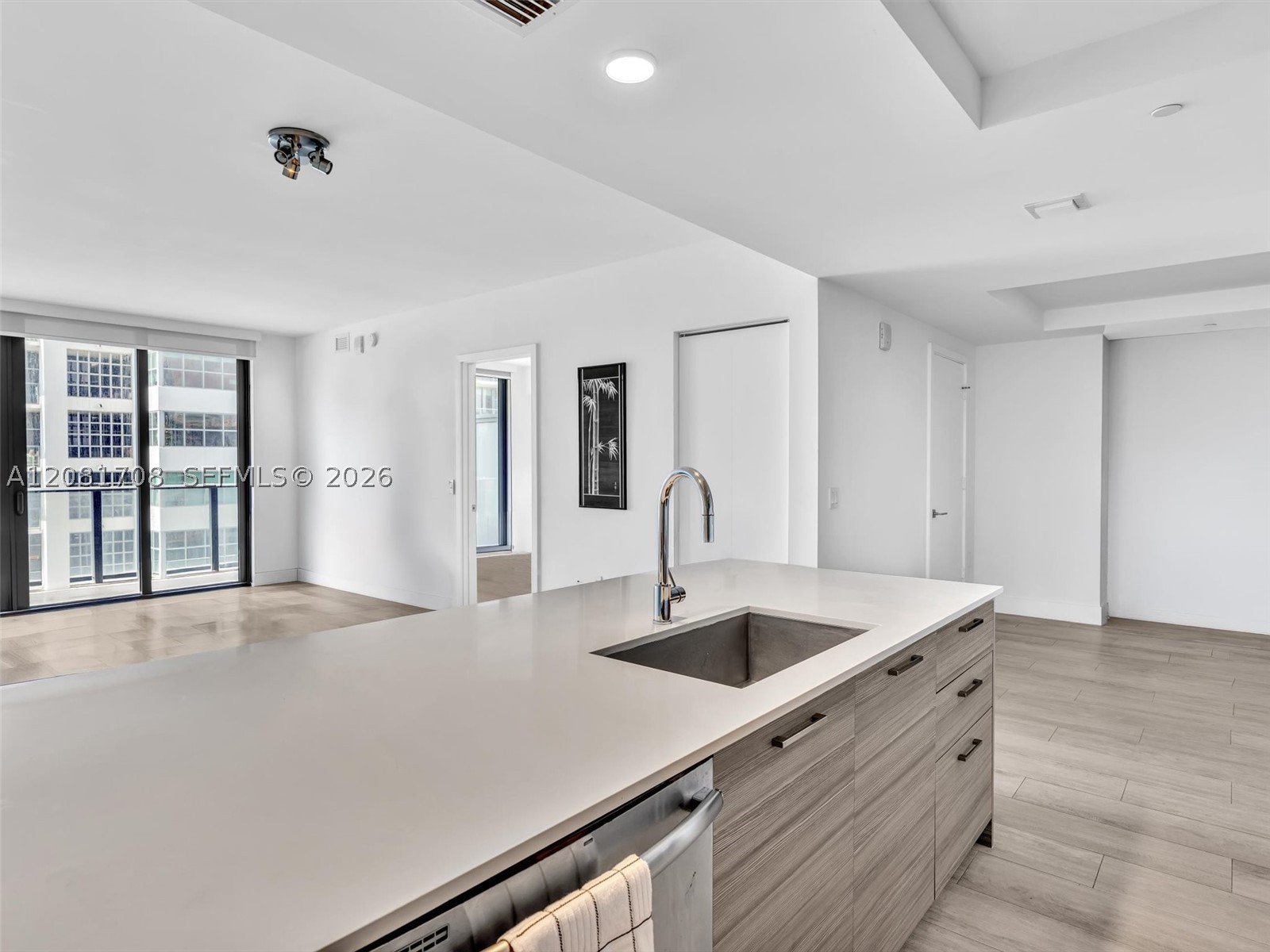 121 NE 34th St #1602, Miami FL 33137