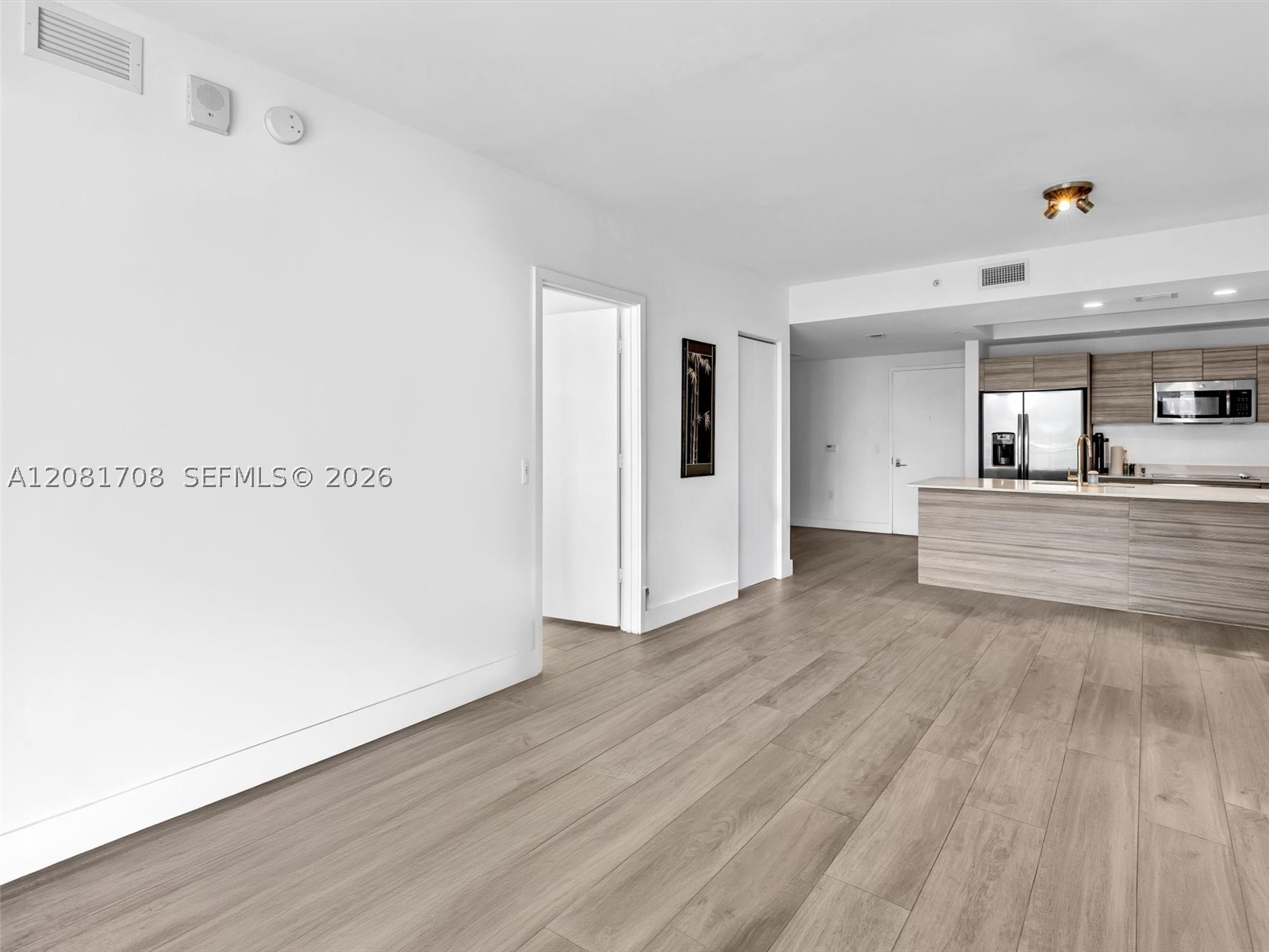 121 NE 34th St #1602, Miami FL 33137