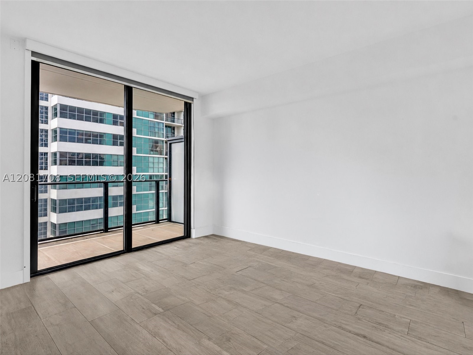 121 NE 34th St #1602, Miami FL 33137