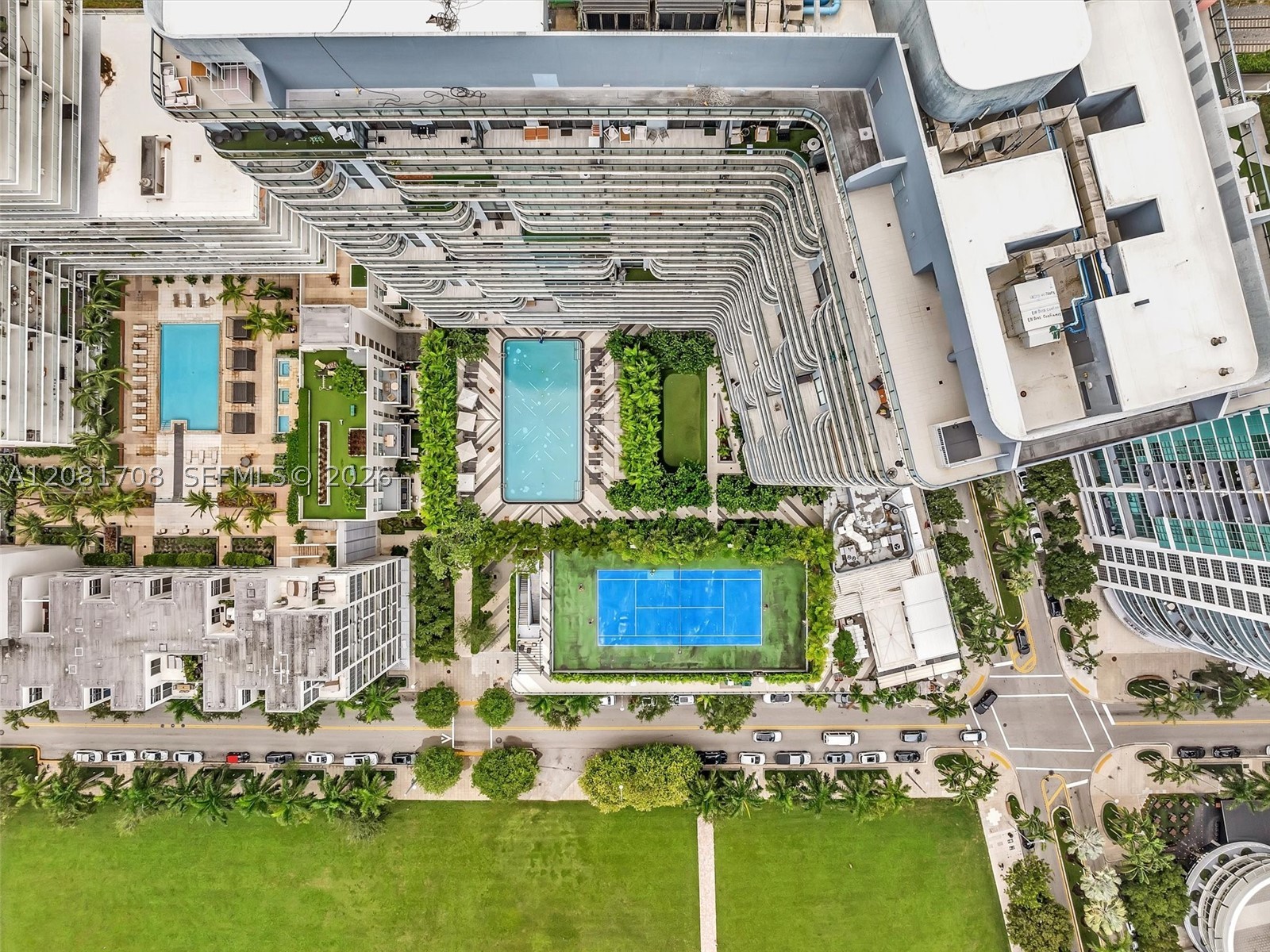 121 NE 34th St #1602, Miami FL 33137